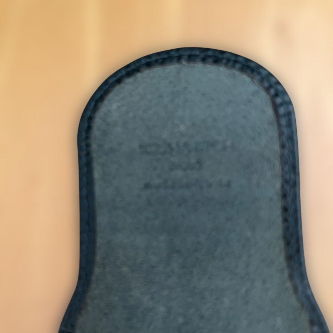 LOUIS VUITTON タイガ　ペンケース　深緑