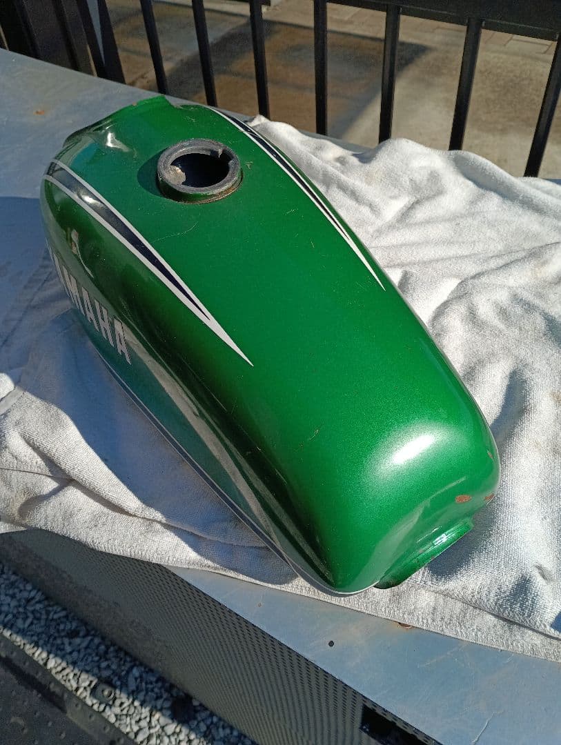 YAMAHA グリーンタンク ストライプデザイン