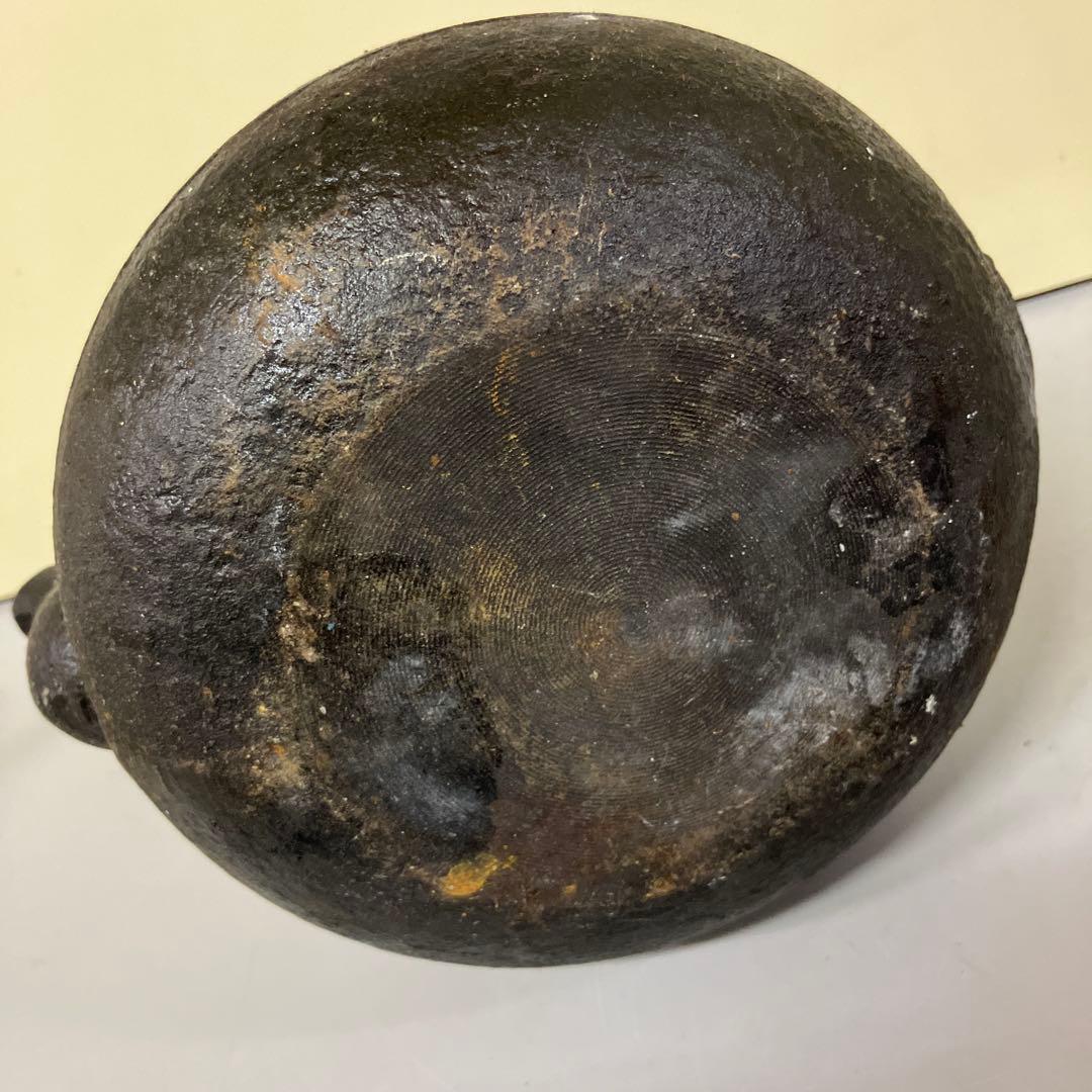 E-1 昭和レトロ 当時物 古道具 伝統工芸品 鉄瓶 松葉紋様 霰 丸型 やかん