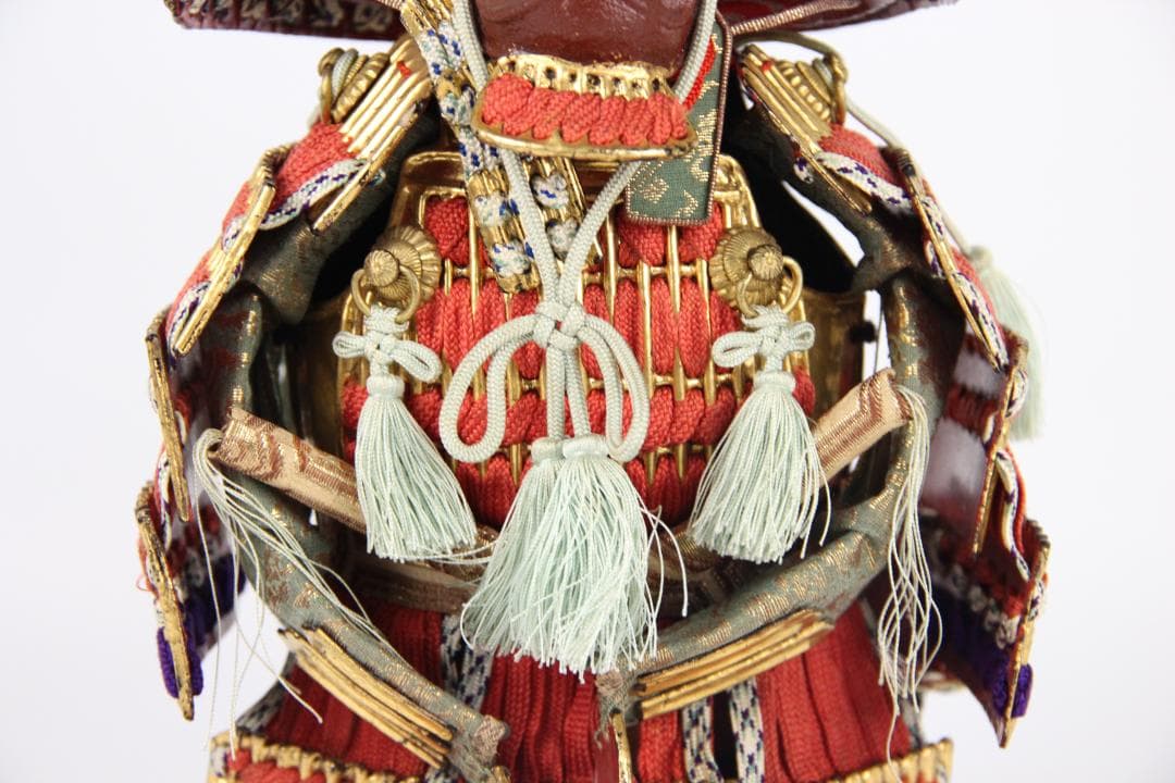 明治 谷本要助作 武者 赤糸威 金色兜 蝙蝠男面 鎧飾り 共箱 EG1-08