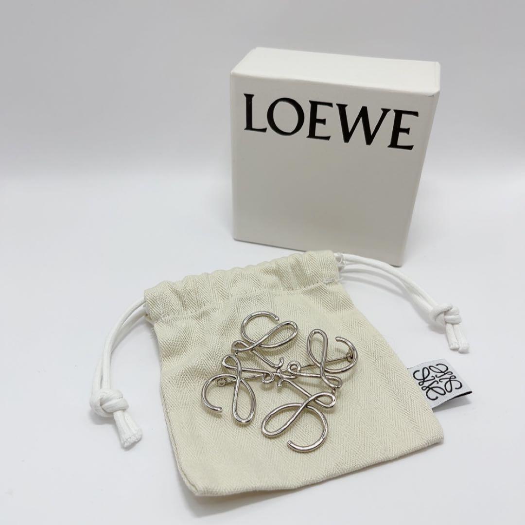 美品✨【LOEWE】 ロエベ アナグラム ブローチ 正規　箱・保存袋あり