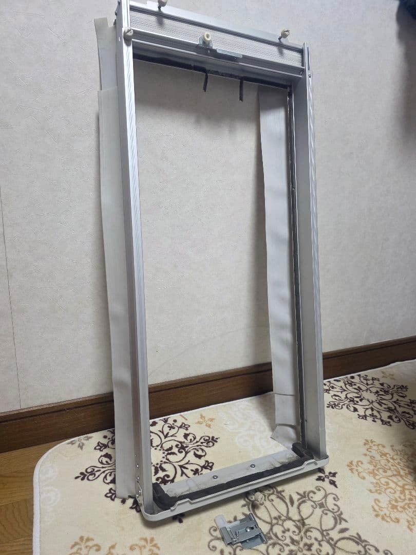 窓用エアコン リモコン・取り付けフレーム付き