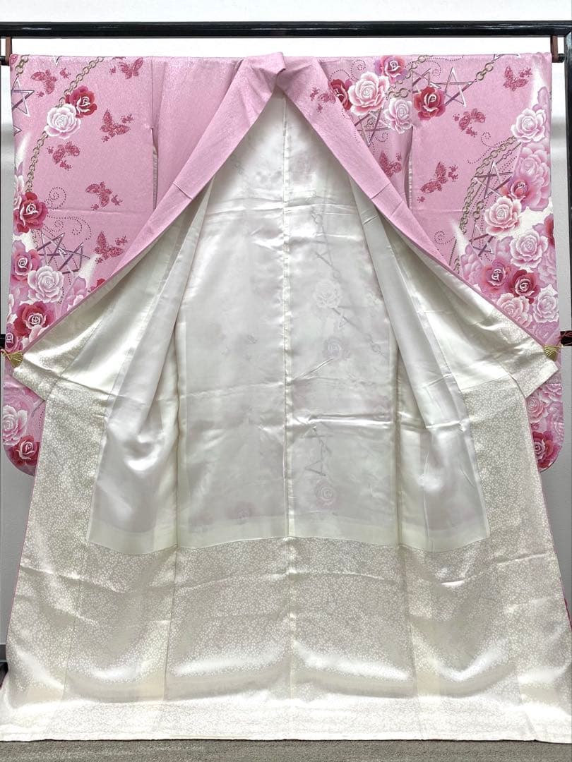 ファッション誌振袖 vivi 豪華 銀通し 刺繍 紋意匠 薔薇 身丈176cm