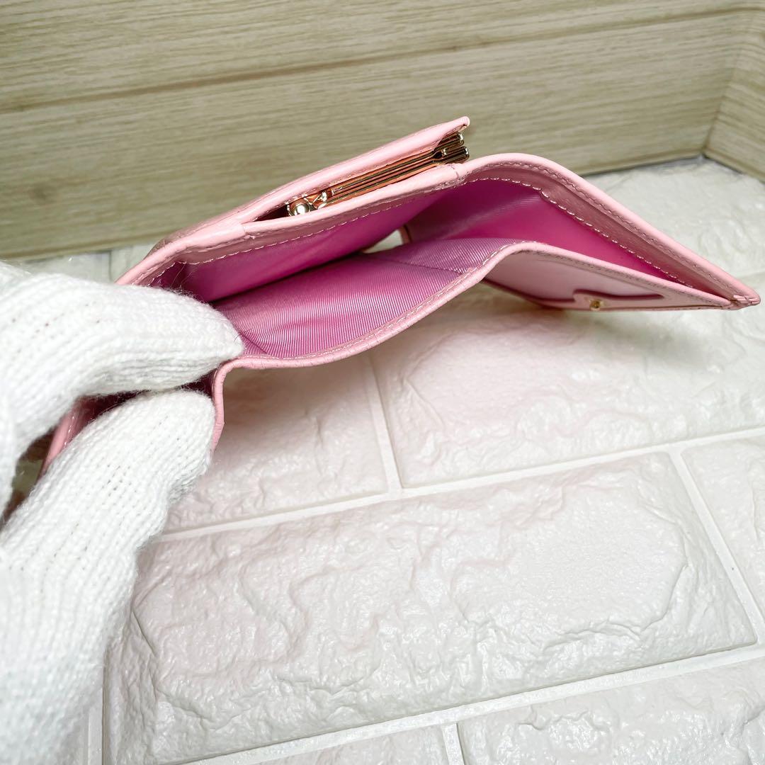 【新品・未使用】Vivienne Westwood 三つ折り財布　ピンク