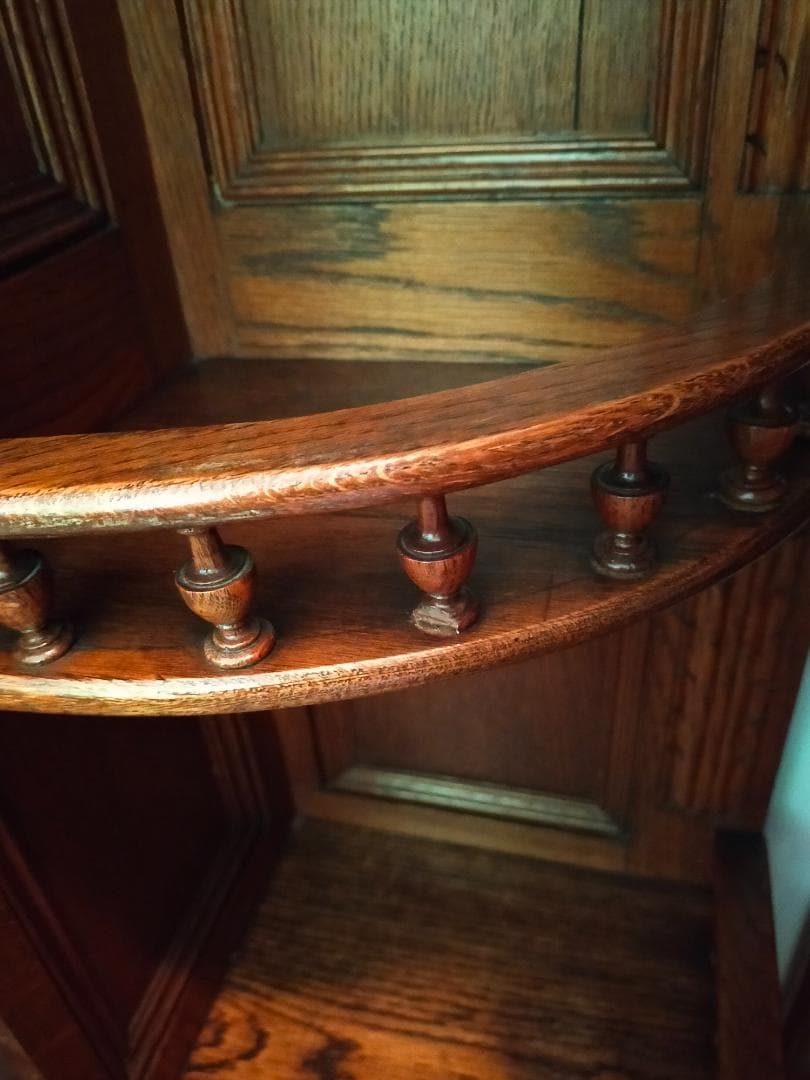 アンティーク　キャビネット