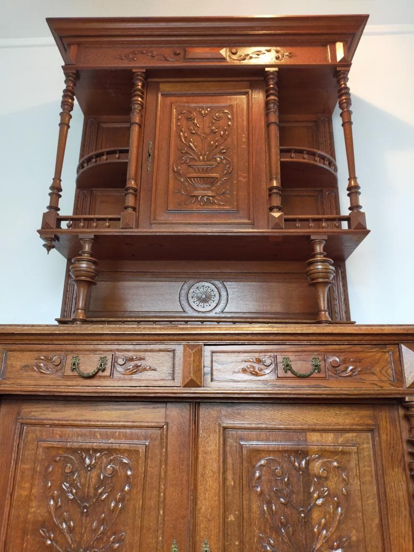 アンティーク　キャビネット