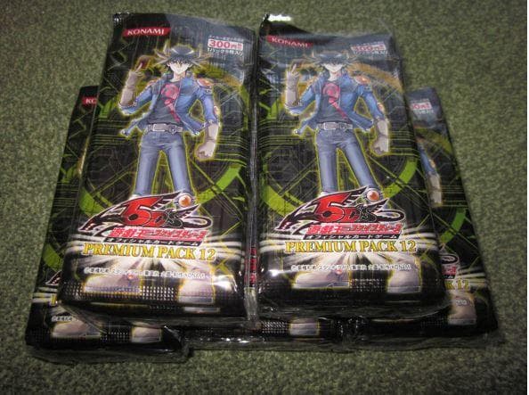 プレミアム パック １２　未開封　100パック　新品　整理番号、P12-100