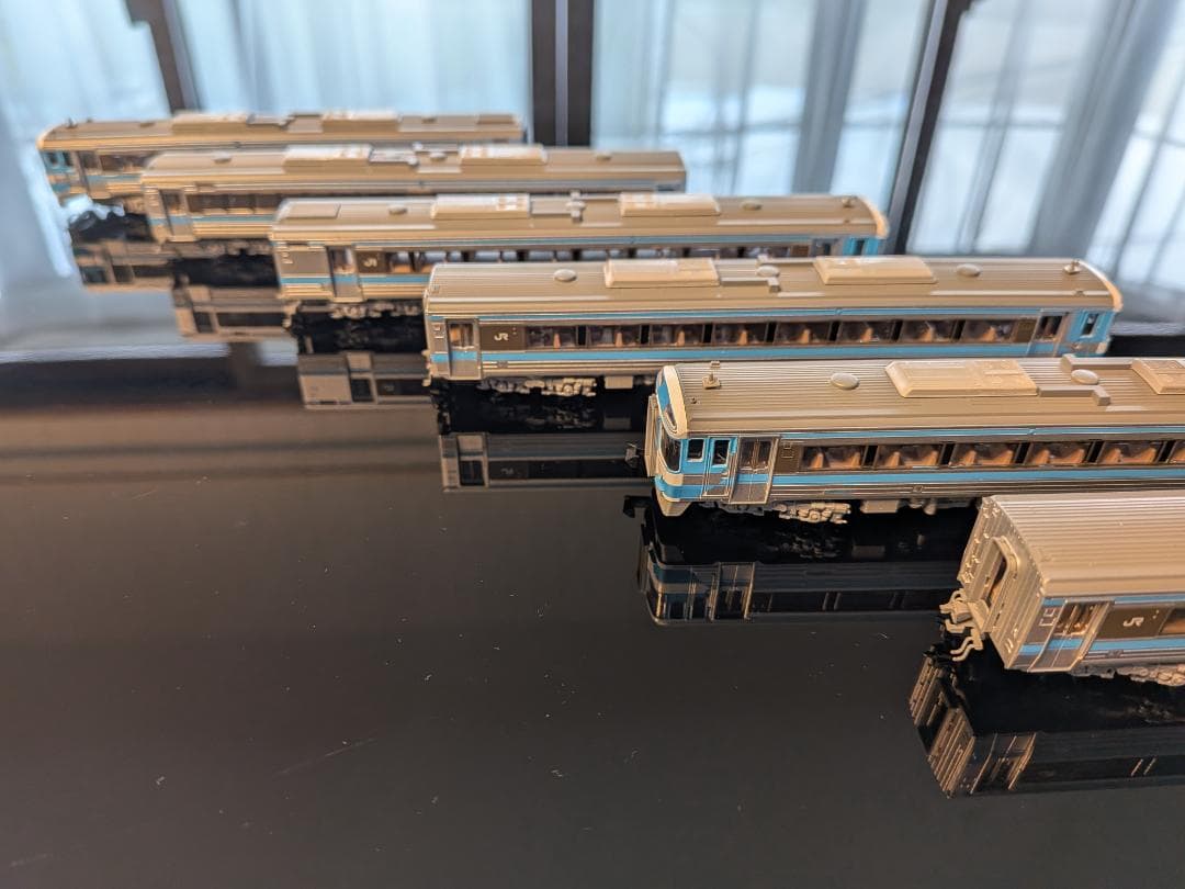 ぷ*ん様 TOMIX JR 185系特急ディーゼルカー 基本+増結セット（計6両