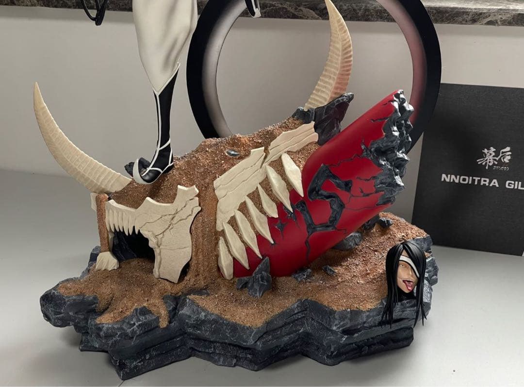 BLEACH  黒衣少年図 ノイトラ ガレージキット ガレキ スタチュー①