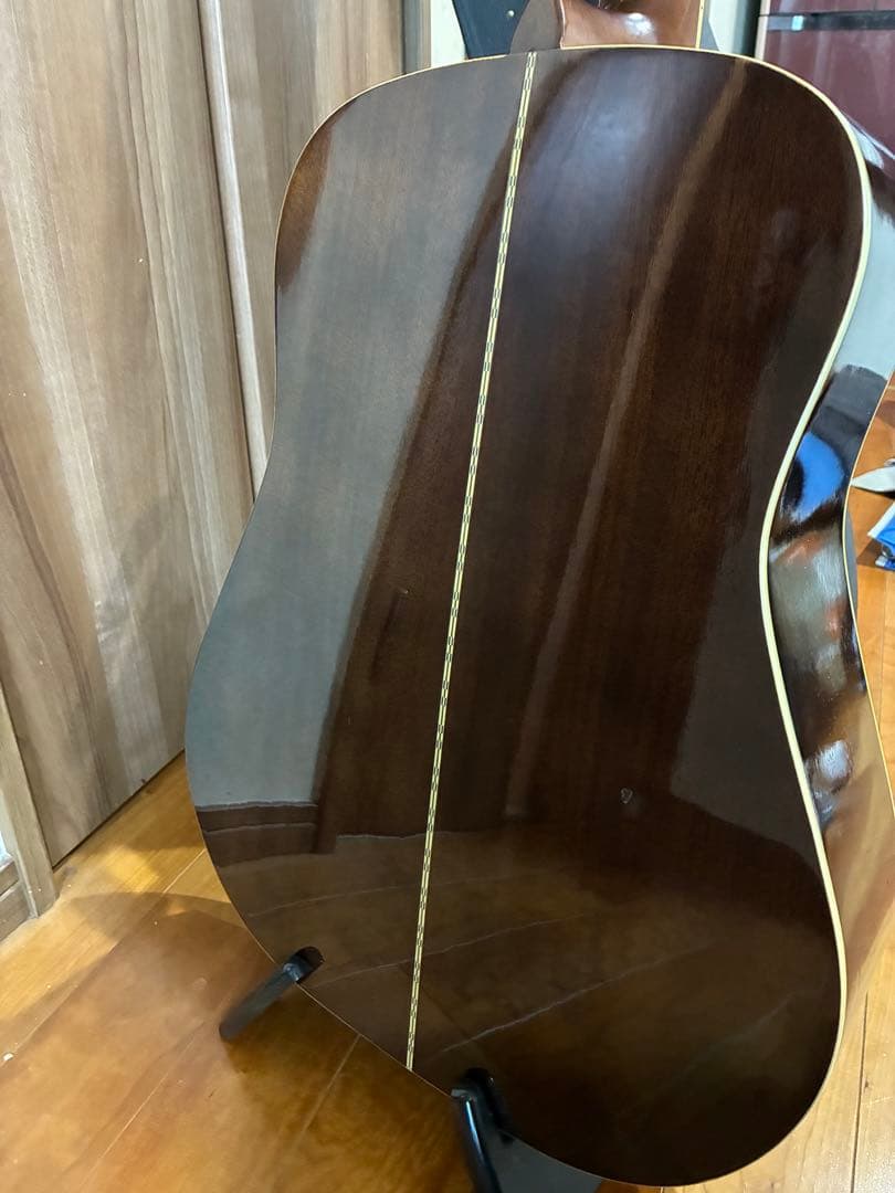 ProMartin w-200 縦ロゴ　アコースティックギター