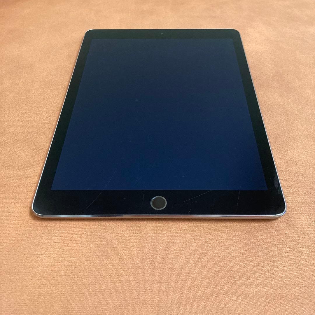 176【早い者勝ち】電池良好☆iPad Air2 128GB WIFIモデル☆