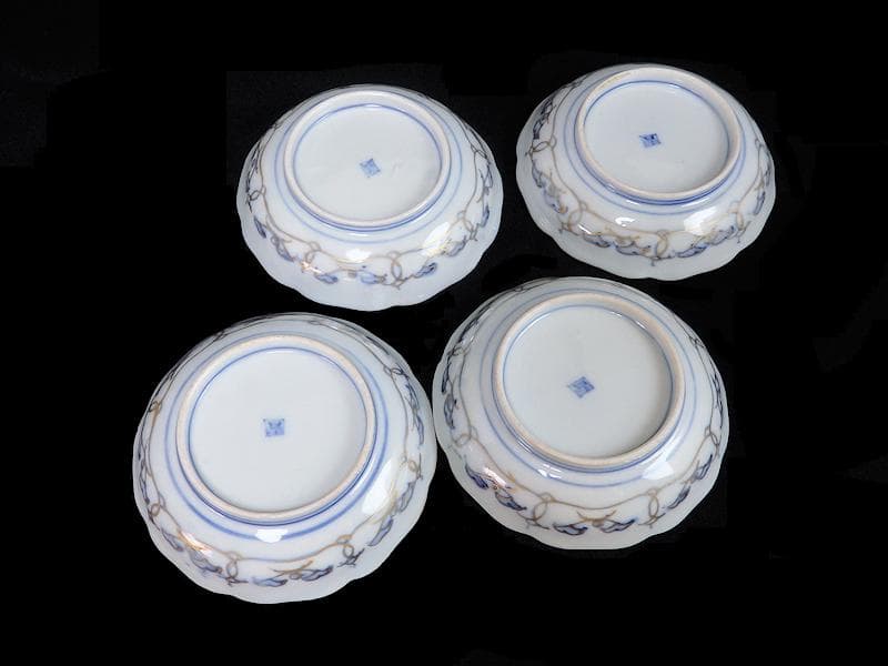 古伊万里　金襴手　陽刻　窓絵　花の図　４寸皿　４枚　E111AS-fblc