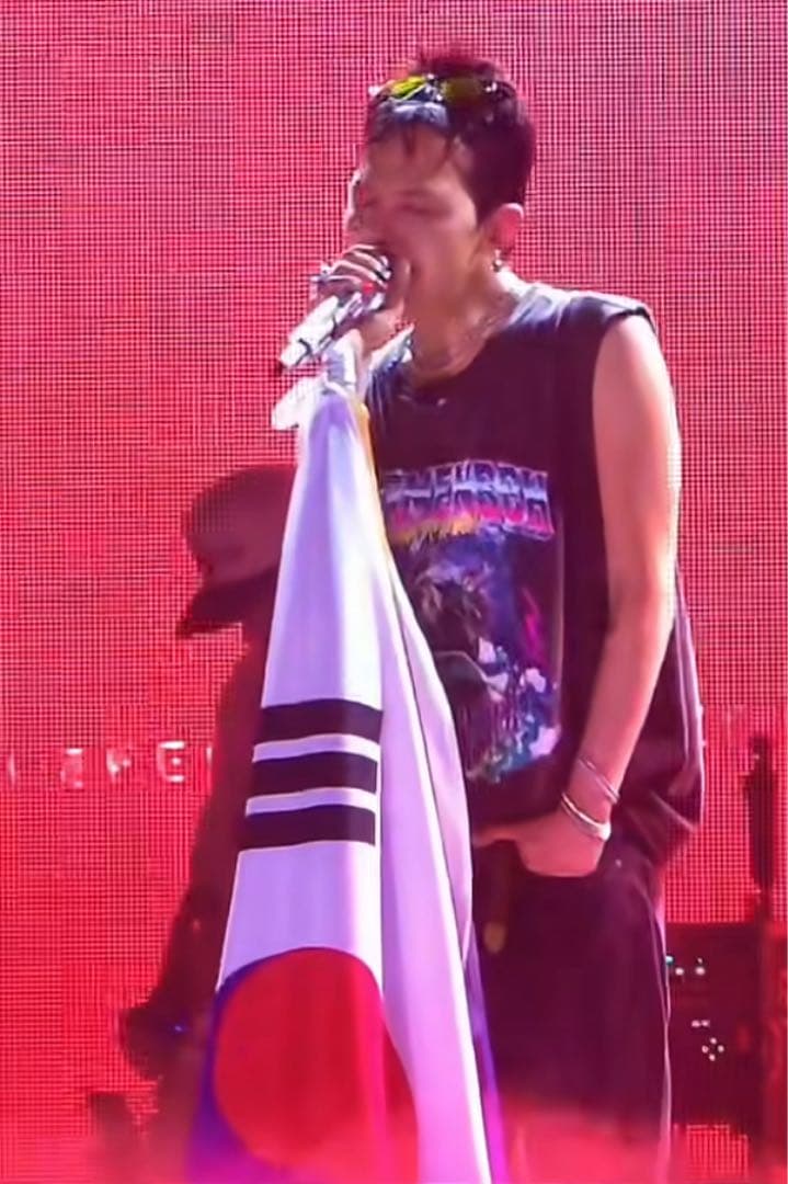 【公式】G-DRAGON Übermensch ソウルENCORE Tシャツ黒