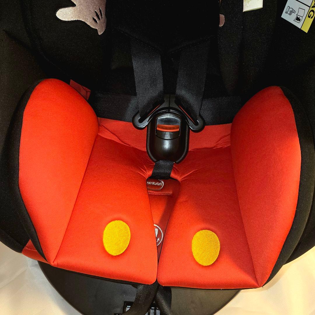 極美品 ターンシート ミッキーマウス チャイルドシート ISOFIX 西松屋限定