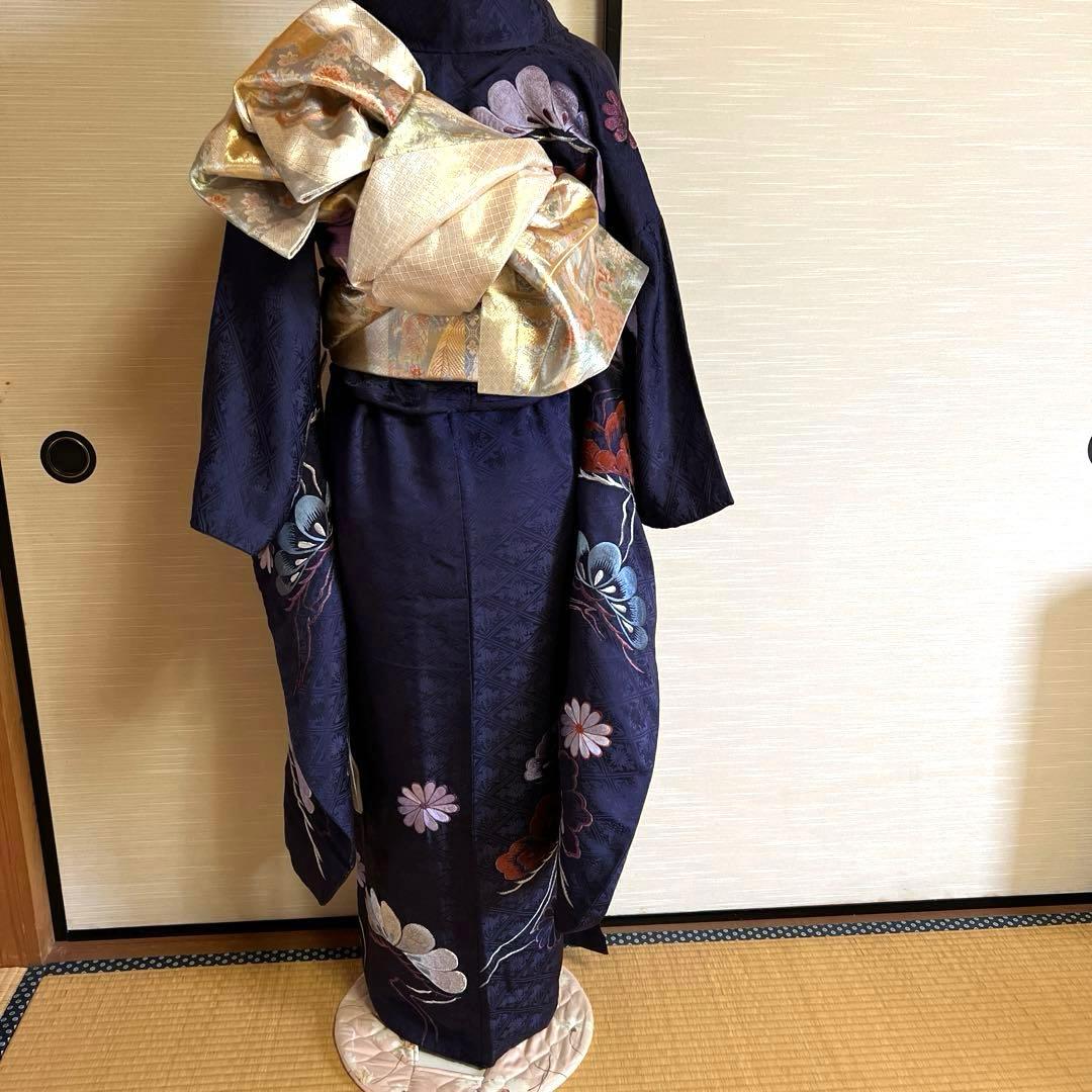 素敵な昭和アンティーク松と菊の刺繍中振袖　フルセット