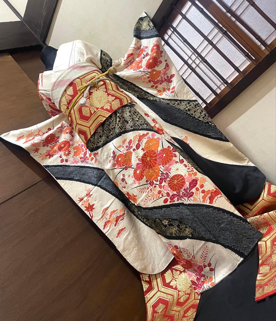 振袖 フルセット6点サイズM〜Ｌ駒刺繍　絞り　檜扇枝花文　金彩　正絹