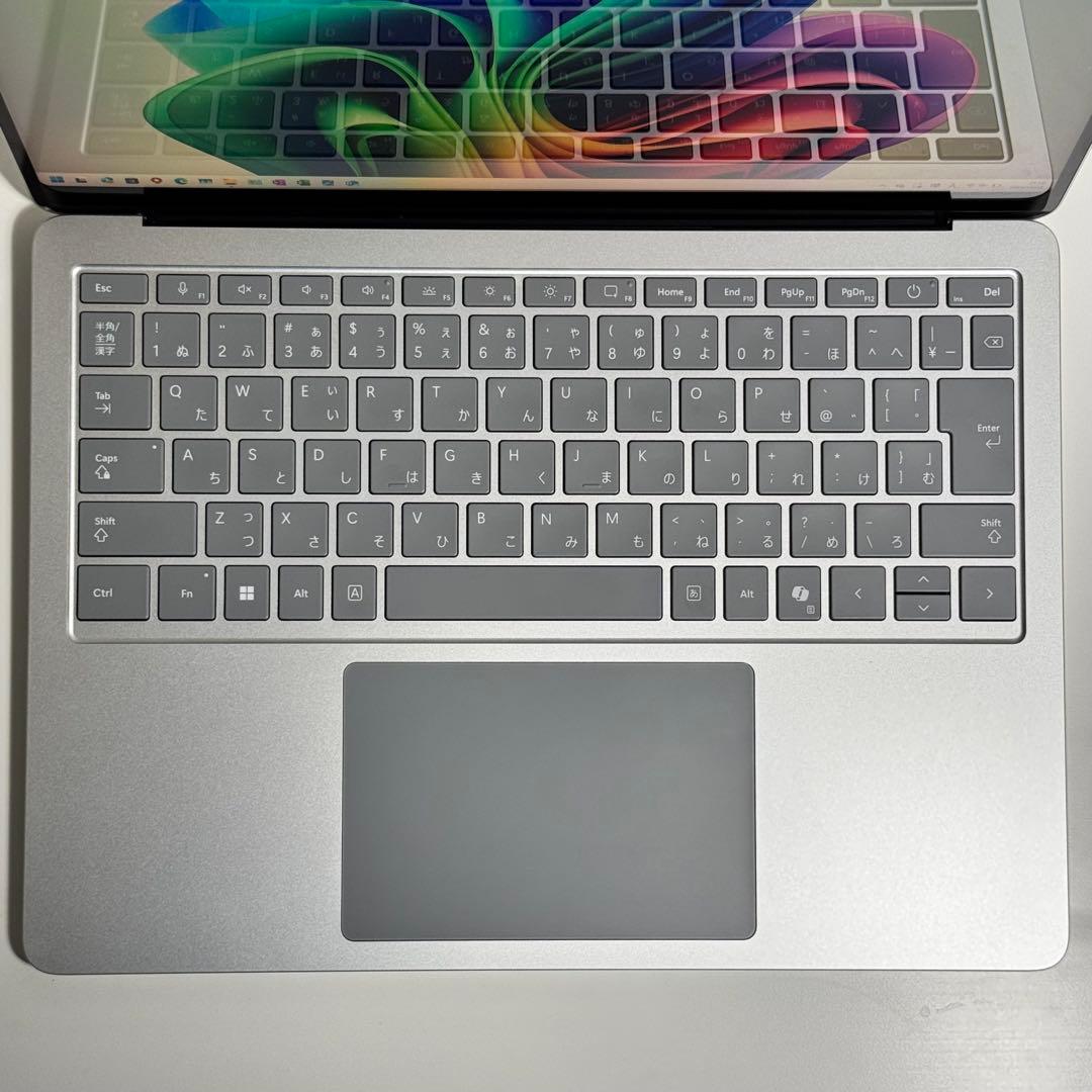 Surface Laptop 7 【16GBメモリ／256GB SSD】