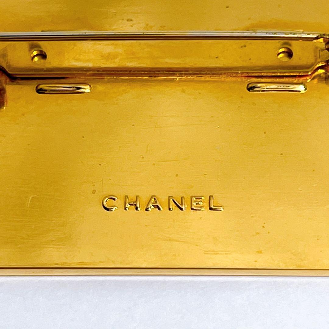 シャネル　刻印有　ココロゴプレート　ブローチ ヴィンテージ　スクエア