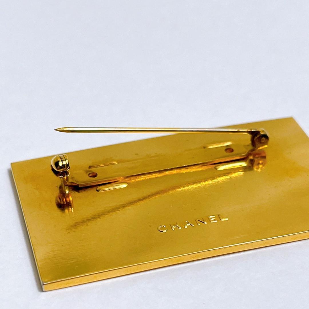 シャネル　刻印有　ココロゴプレート　ブローチ ヴィンテージ　スクエア