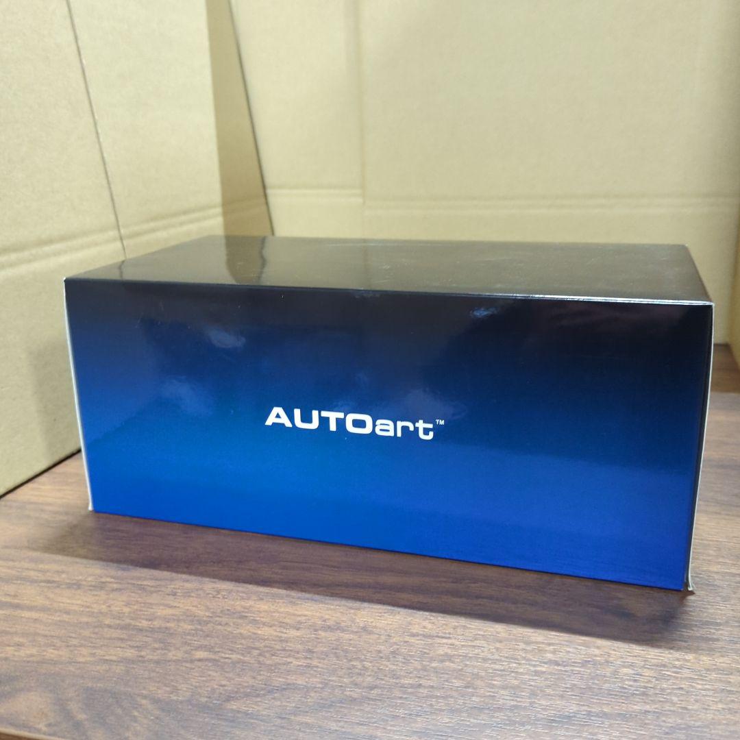 オートアート1/18 ポルシェ 911 (991.2) GT2