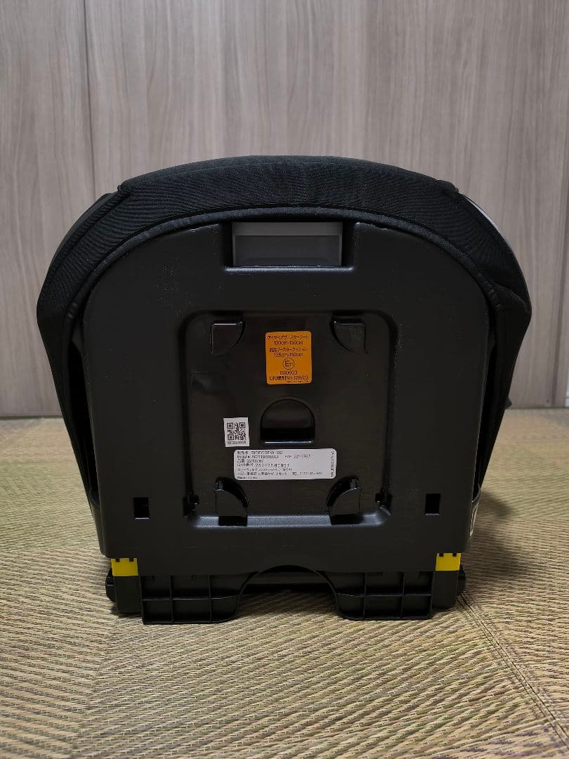 【新品未使用】ApricaライドクルーISOFIXAB ジュニアシート ブラック