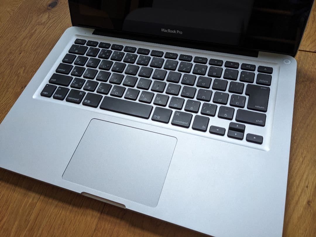 MacBook Pro 13インチ　16GB
