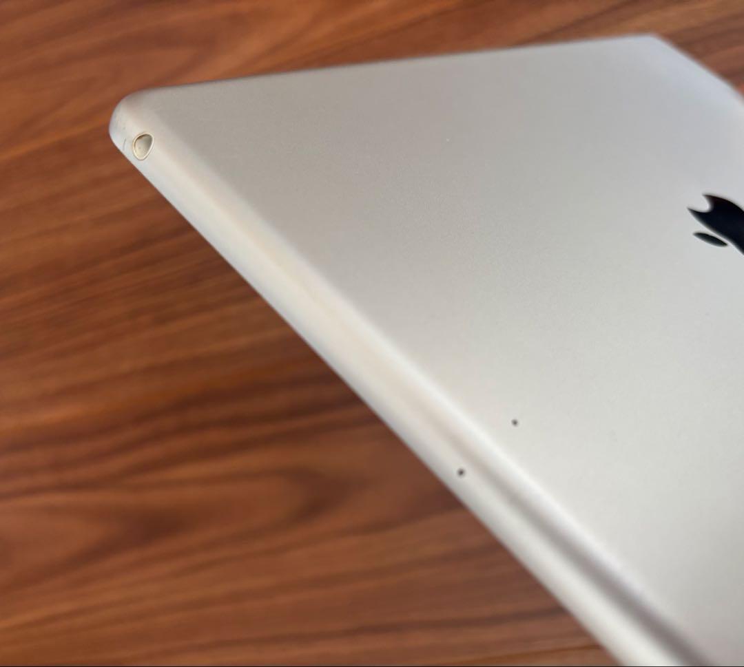 iPad 第7世代 10.2 インチ32GB WiFi シルバー箱入り