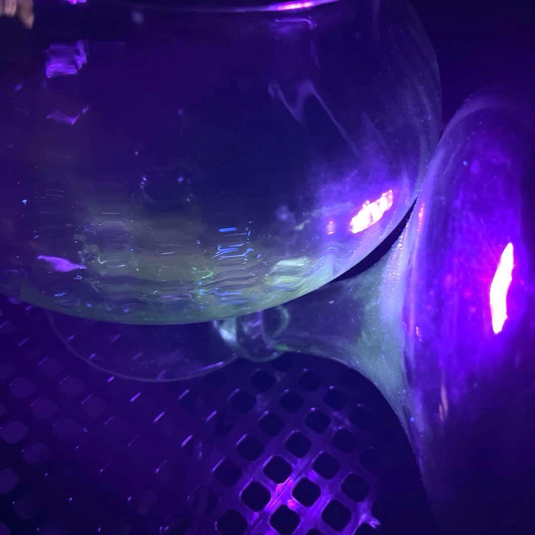 骨董　時代ガラス　ライムグリーン　ボンボニエール 菓子器　キャニスター