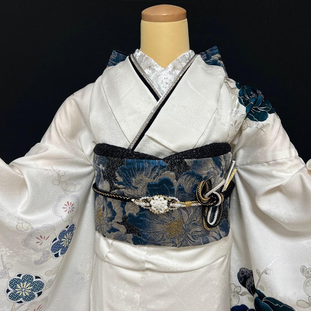 8/17迄　白地のクールな青緑色の梅の振袖フルセット