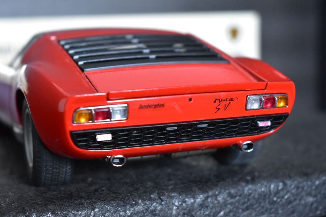 1/18 オートアート ランボルギーニ ミウラ SV フル開閉 レッド