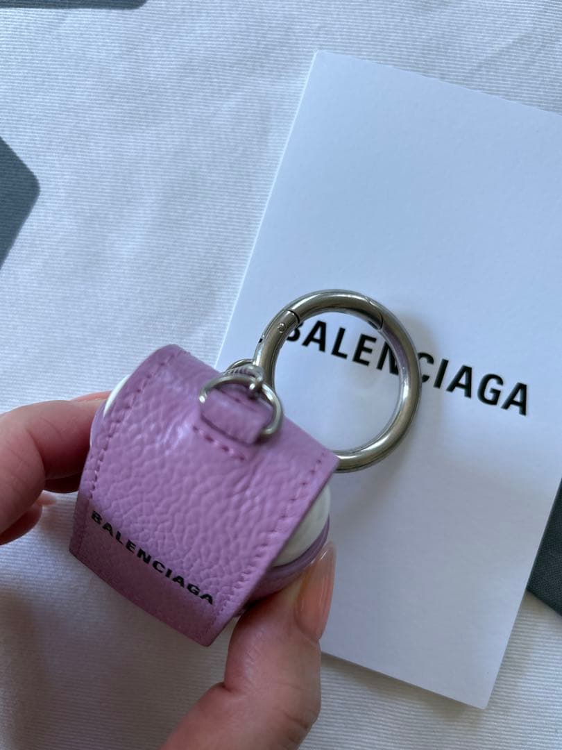BALENCIAGA バレンシアガAirPodsケース　第2世代用