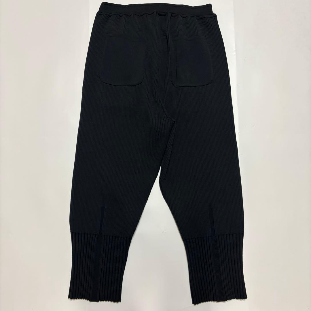 パンツ CFCL FLUTED TAPERED PANTS