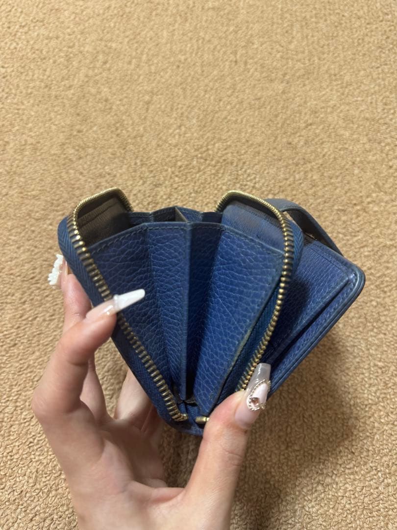 【Yukkusu 】GUCCI二つ折り財布 GGキャンバス