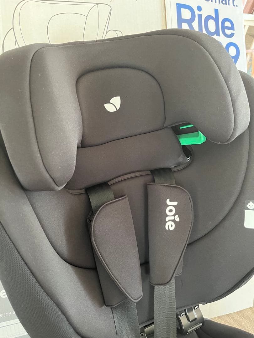 ★けまり★【新品未使用】Joie R129 チャイルドシート　エレベート