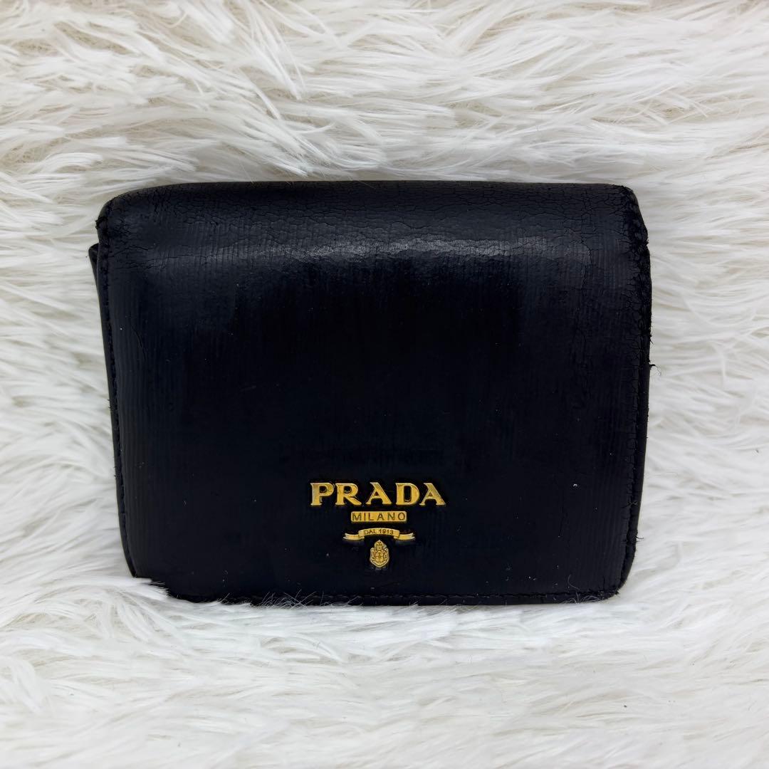 高級✨️プラダ 二つ折り財布 レザー サフィアーノ 黒 ゴールド金具