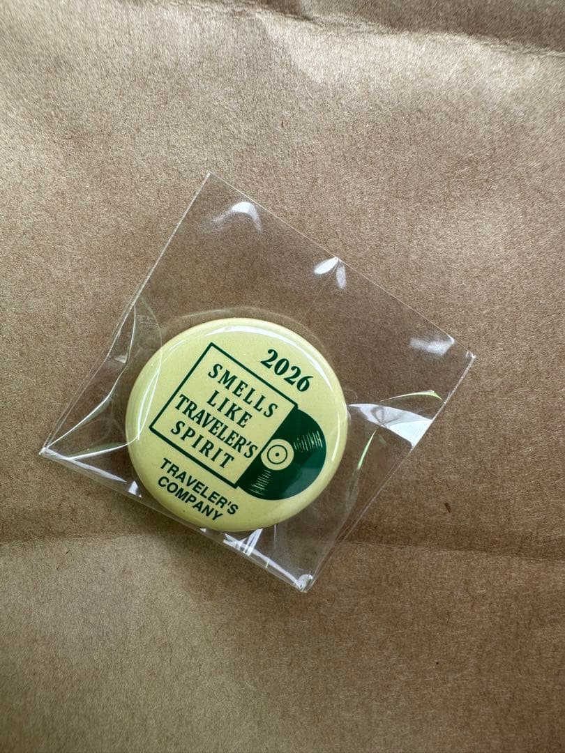 トラベラーズファクトリー　2026新春くじ缶バッジ、2個、入手困難、おまけ付き