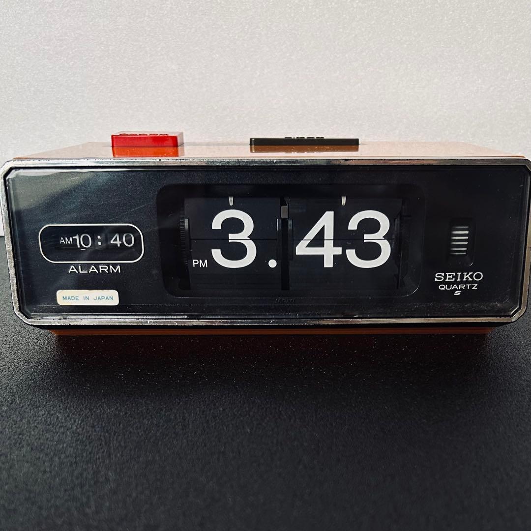 SEIKOパタパタ目覚まし時計 サービス付き　乾電池式オレンジ昭和レトロ