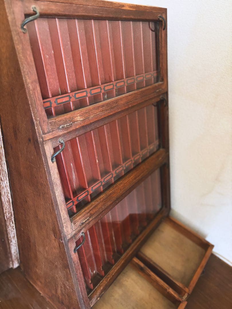 アンティーク ガラス ショーケース キャビネット 什器 ディスプレイ