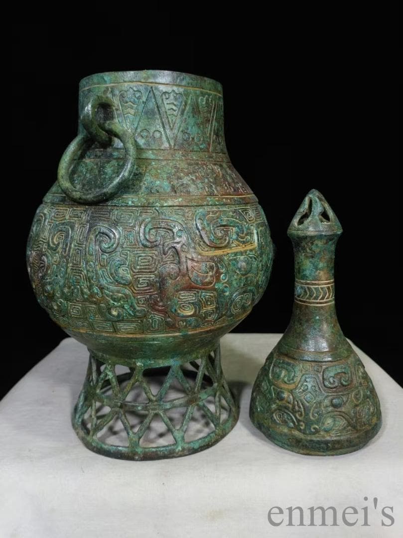 中国古美術 旧蔵 商周款 青銅製 器皿《饕餮文壺》純銅製 高浮彫 時代物 置物