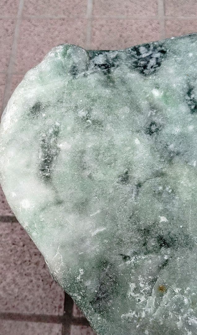 ★翡翠原石★糸魚川硬玉【小滝・転石川ズレ・ウブ17.65kg】