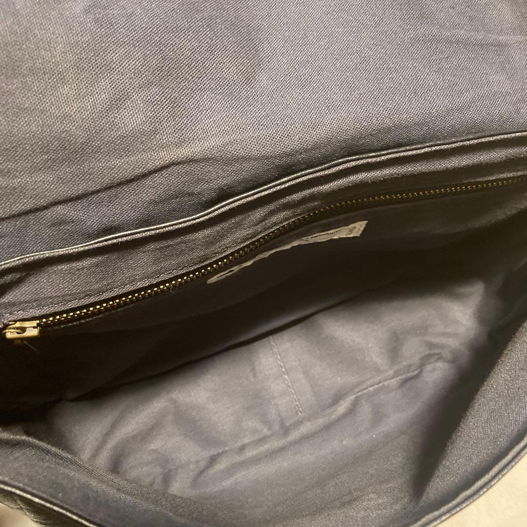 クラスカ　CLASKA \"DO\" 松澤 紀美子さんのポシェット　黒 レザー