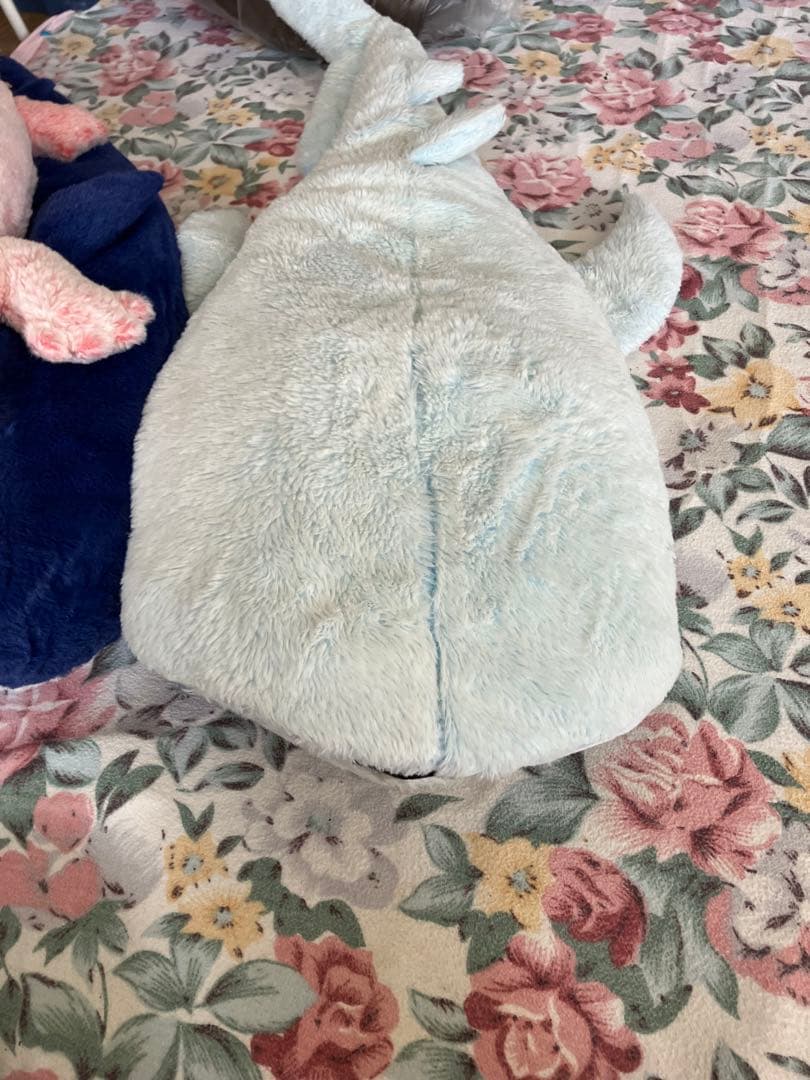 ぬいぐるみまとめ売り　サメ　魚　ウーパールーパー　猿　モンキー