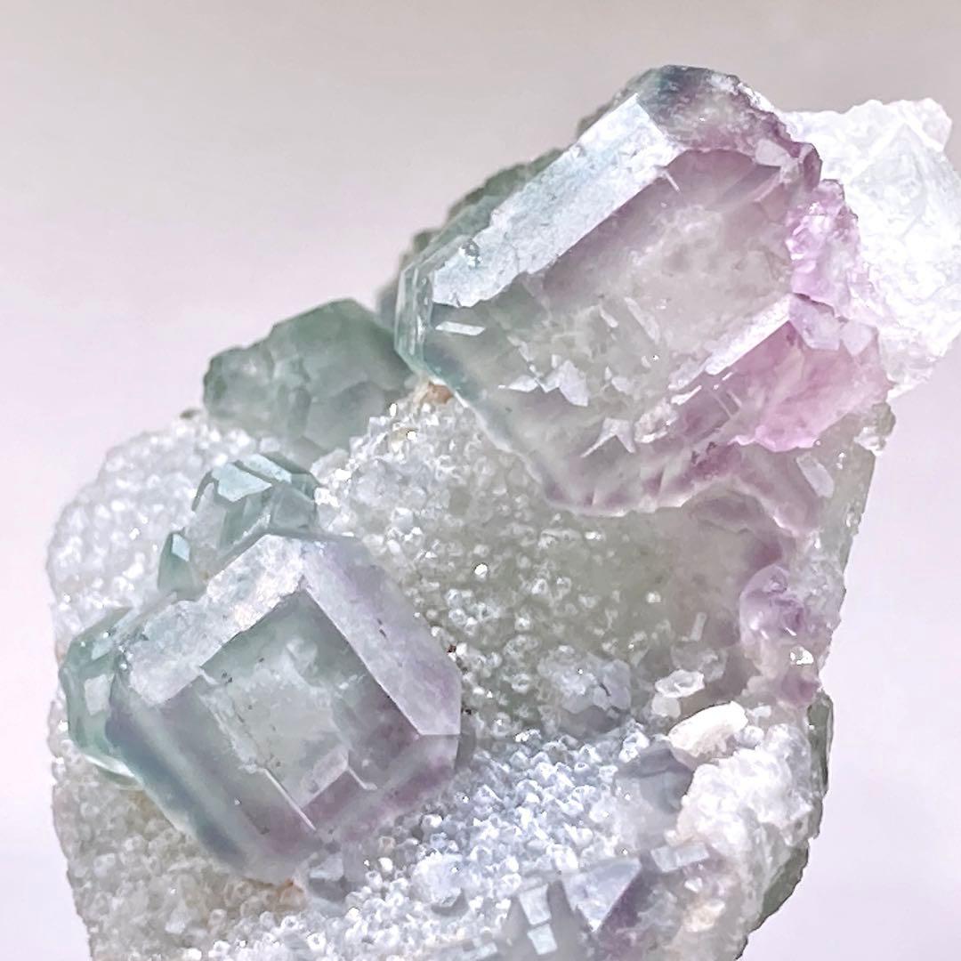 『永春』　フローライト　蛍石　原石　鉱物標本　天然石　162