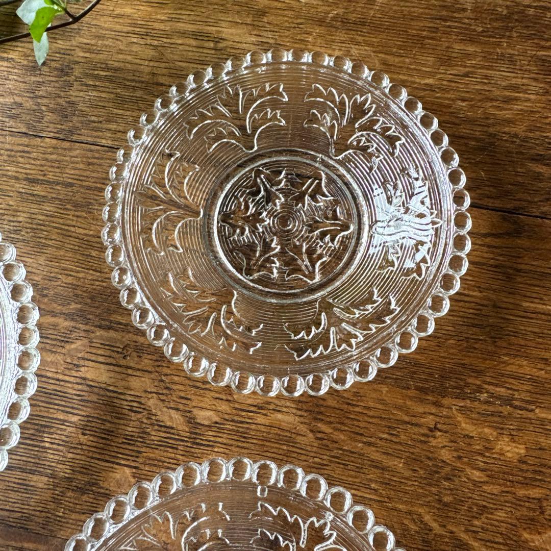 大正期　和ガラス　プレスガラス　ヒイラギ文小皿　5枚セット　レース皿　K356