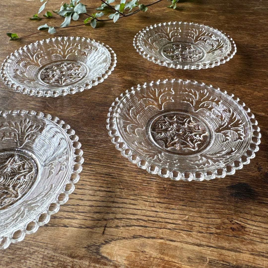 大正期　和ガラス　プレスガラス　ヒイラギ文小皿　5枚セット　レース皿　K356