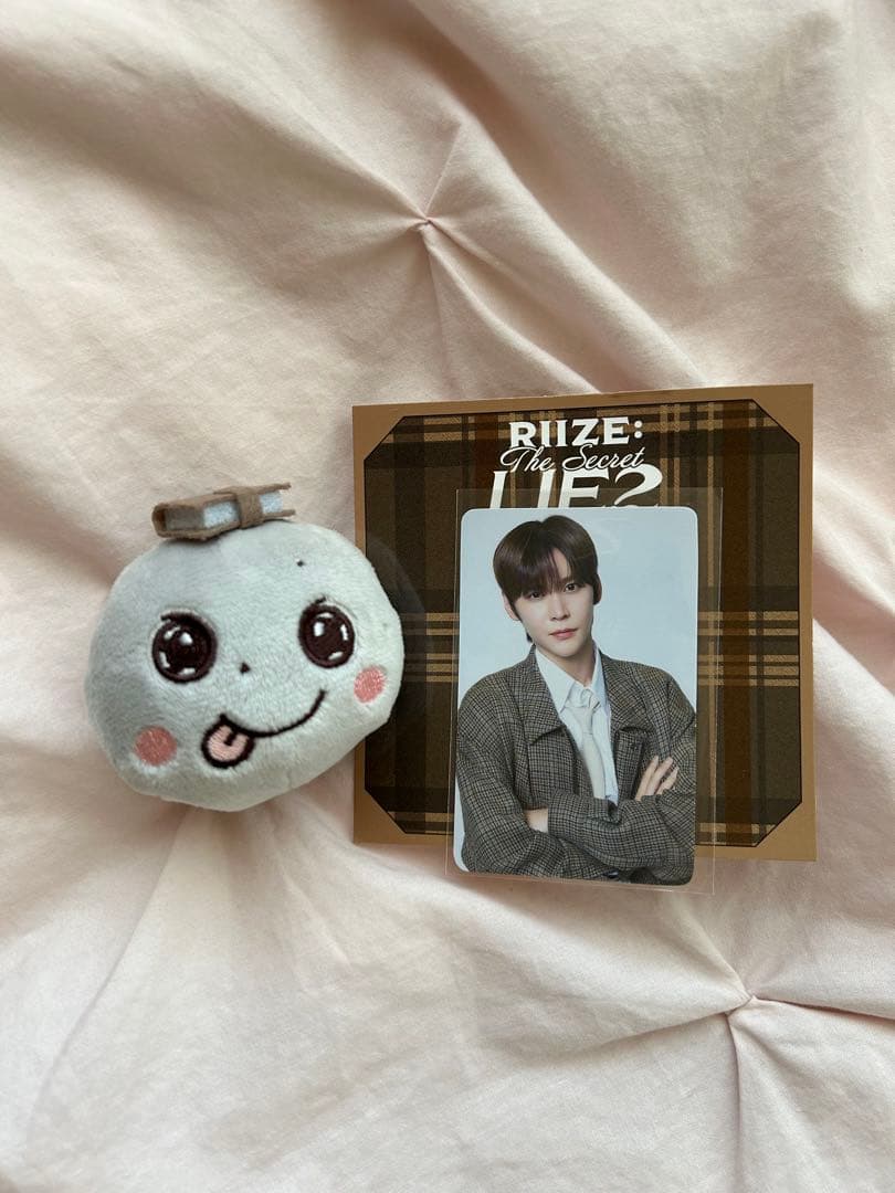 RIIZE ぬいぐるみバッジ ウンソク ソンヨンドリ トレカ付き
