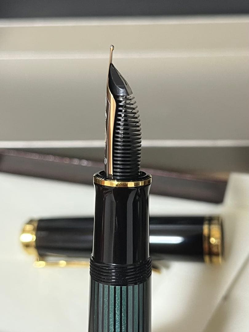 万年筆　ペリカン　スーべレーンM1000 グリーン　字幅:M(中字)