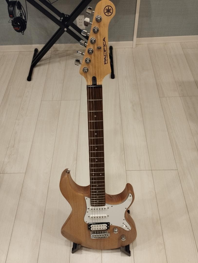 YAMAHA Pacifica112V YNS エレキギターPACIFICA