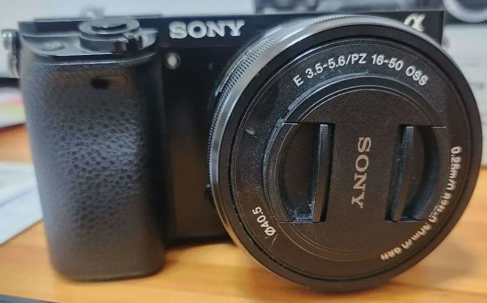 【動作良好】SONY ミラーレス一眼 α6000 パワーズームレンズキット 黒