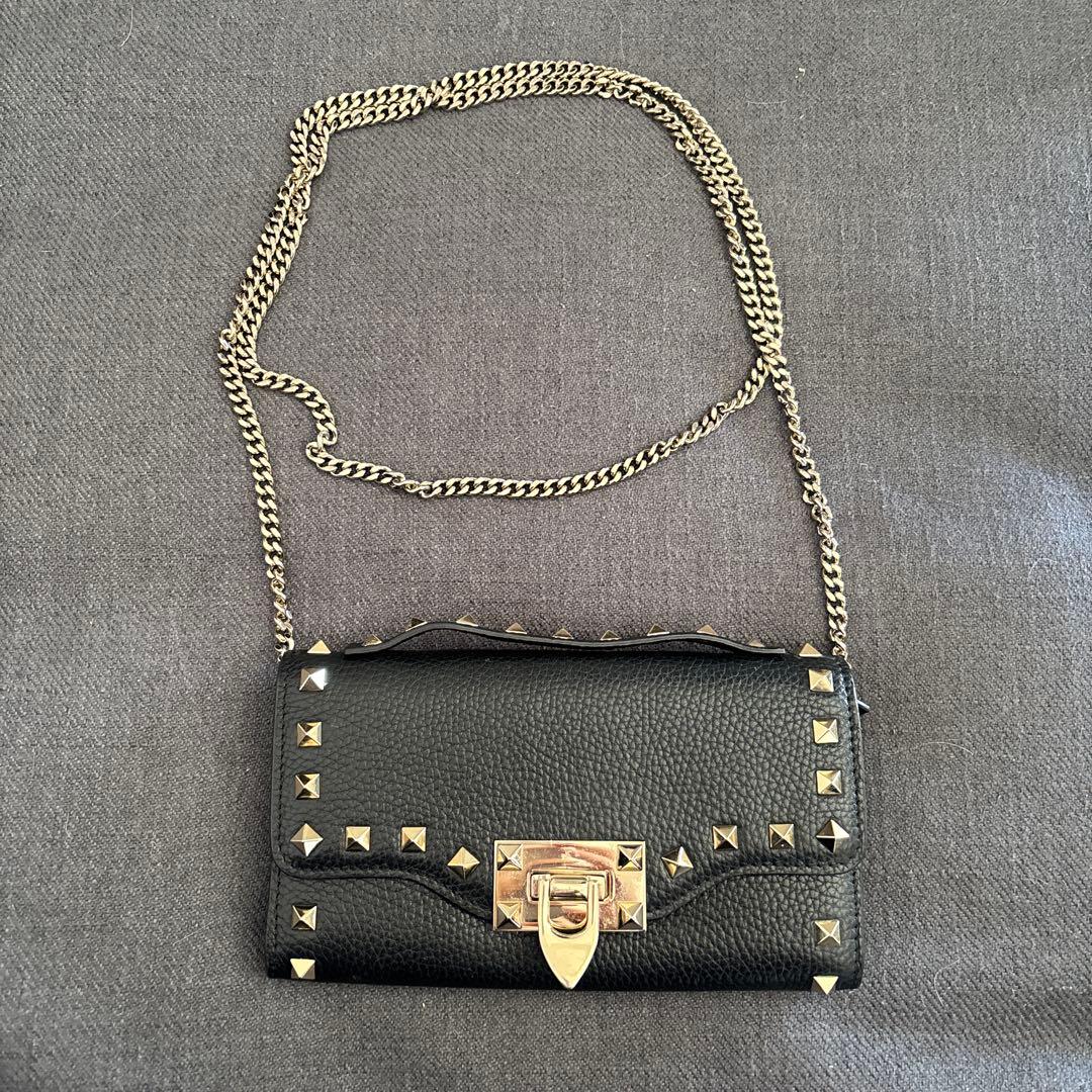 VALENTINO ブラックレザーショルダーバッグ